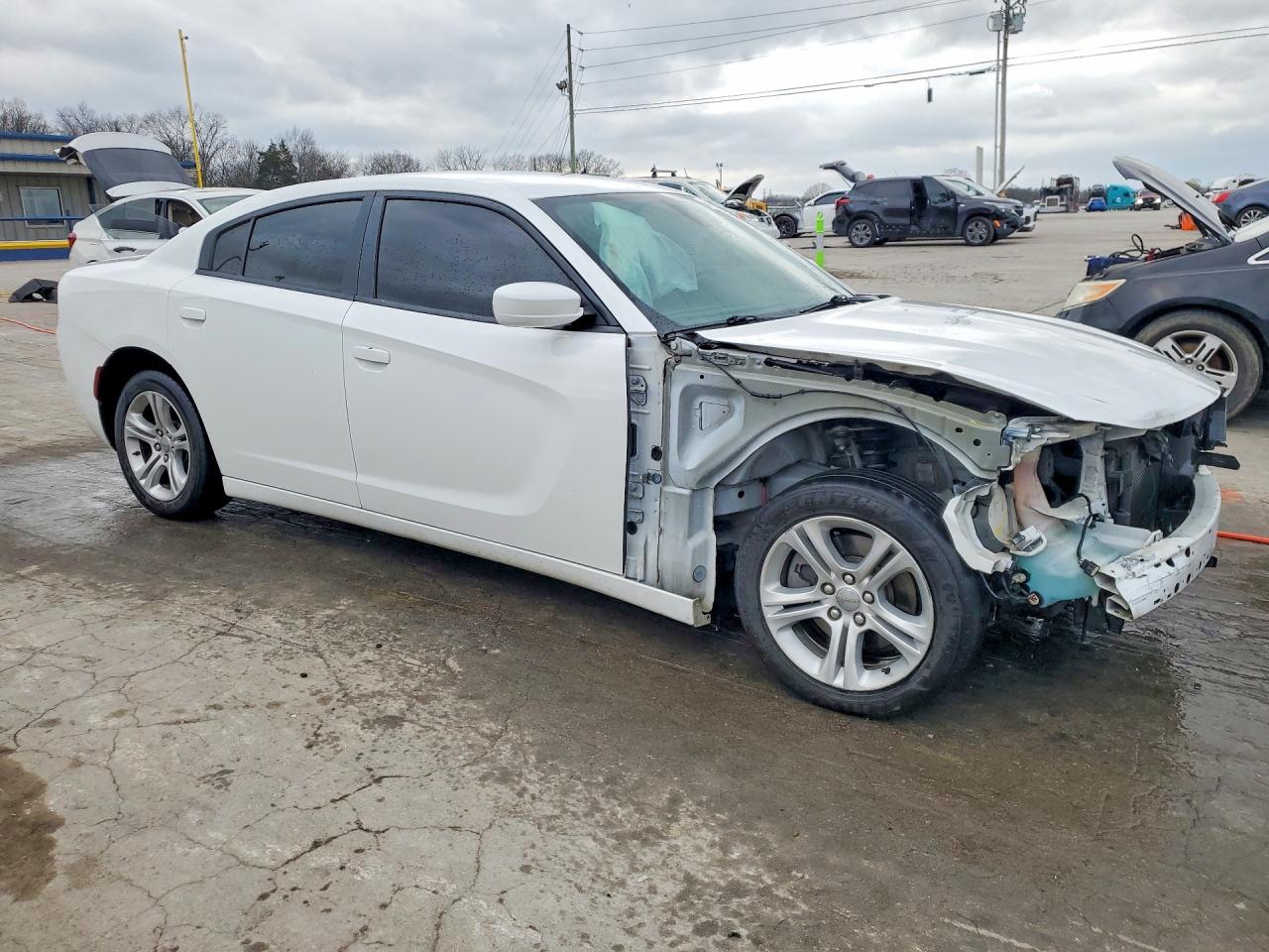 2016 DODGE CHARGER SE photo 4