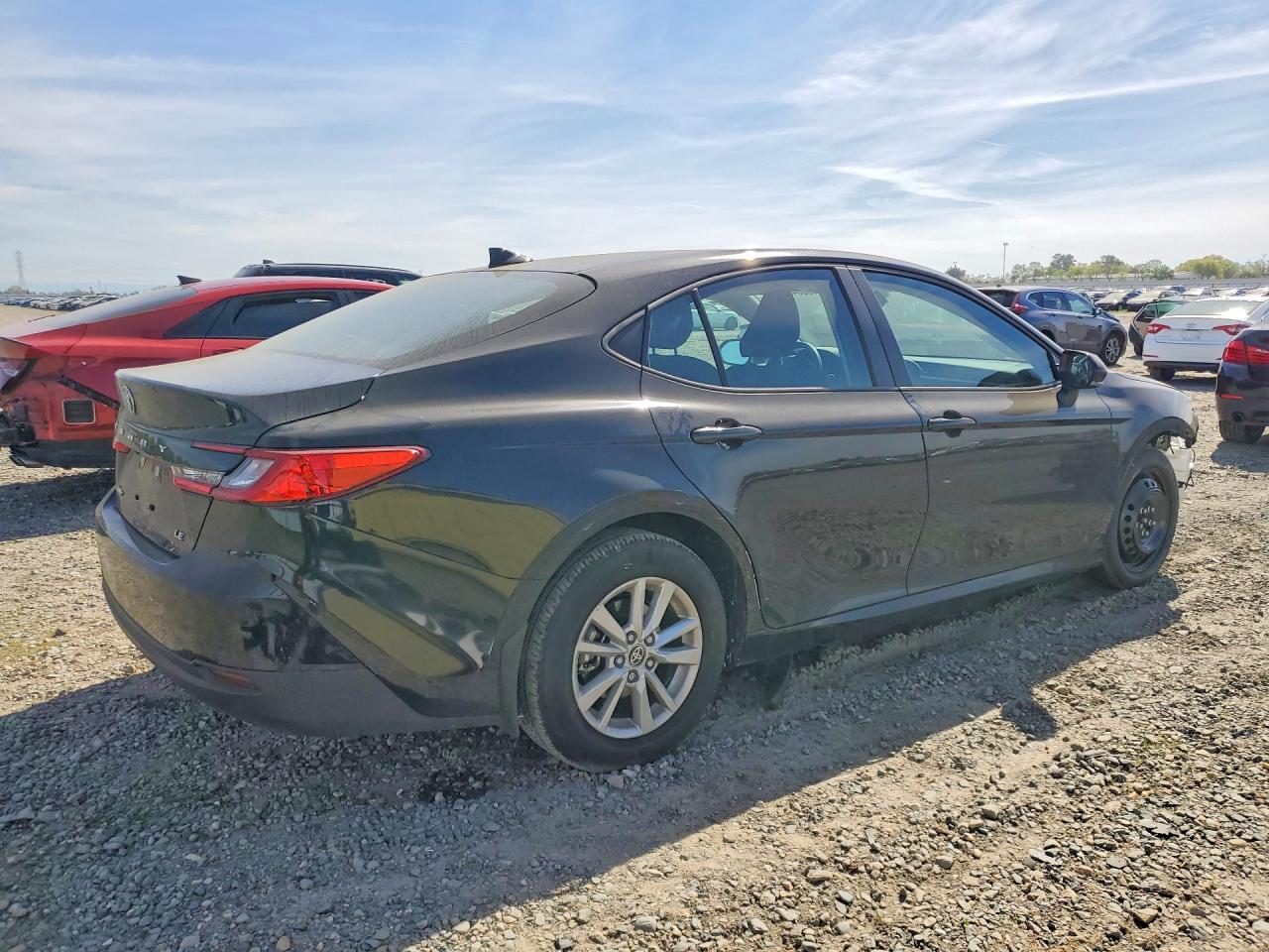 2025 TOYOTA CAMRY LE photo 3