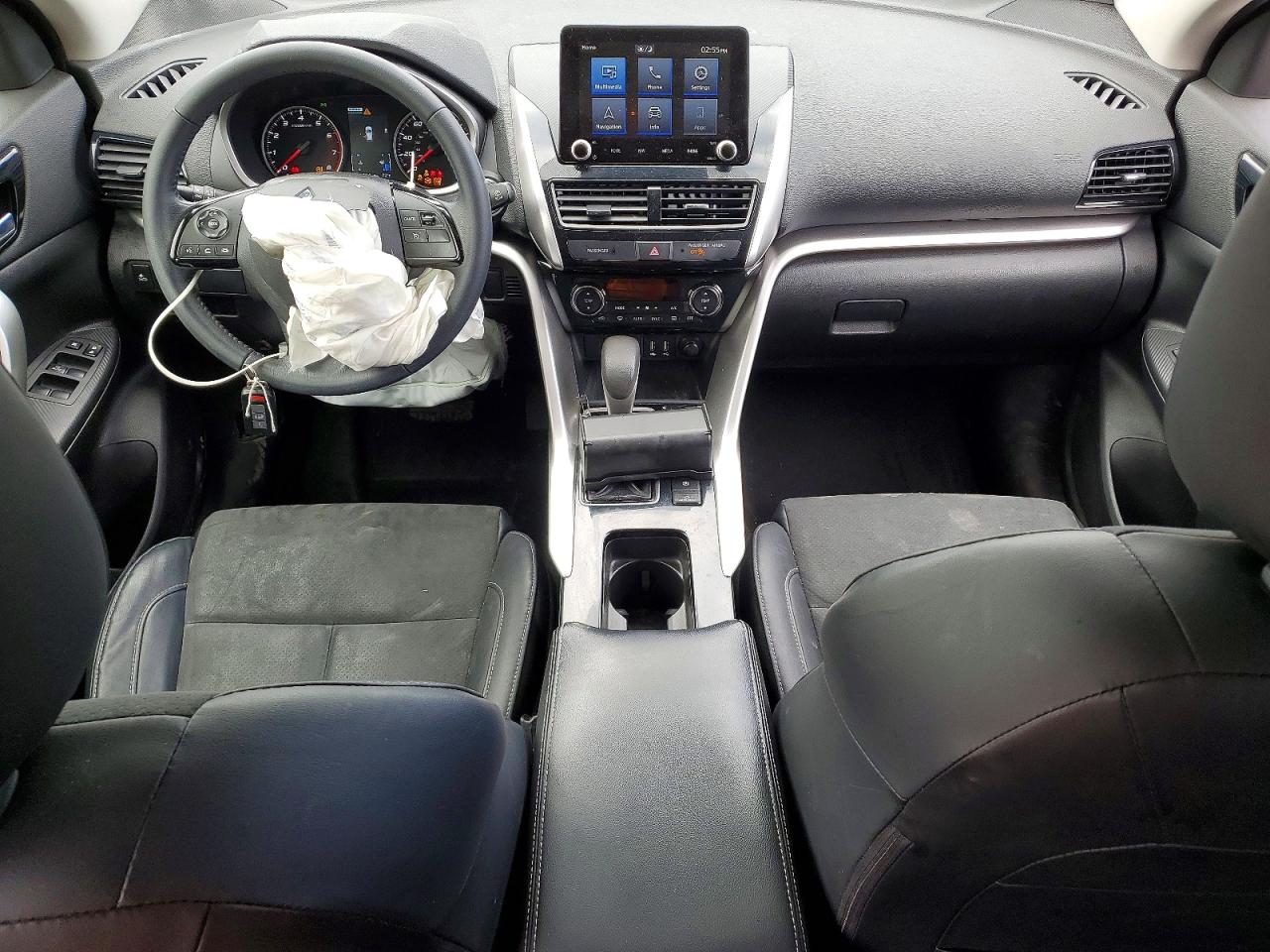 2022 MITSUBISHI ECLIPSE CROSS SE photo 8