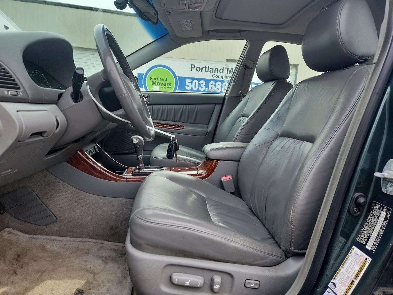 2004 TOYOTA CAMRY XLE photo 7