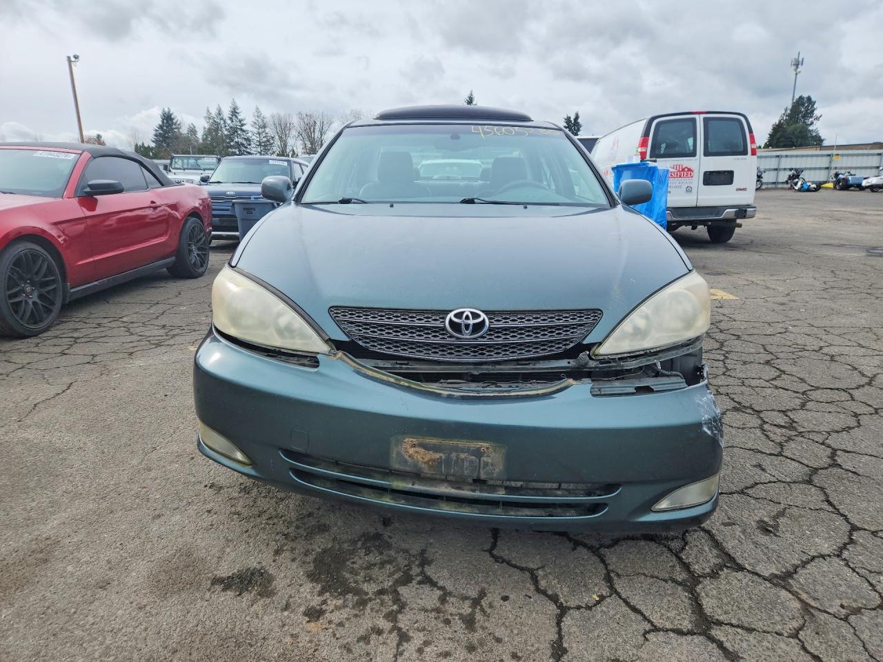2004 TOYOTA CAMRY XLE photo 5