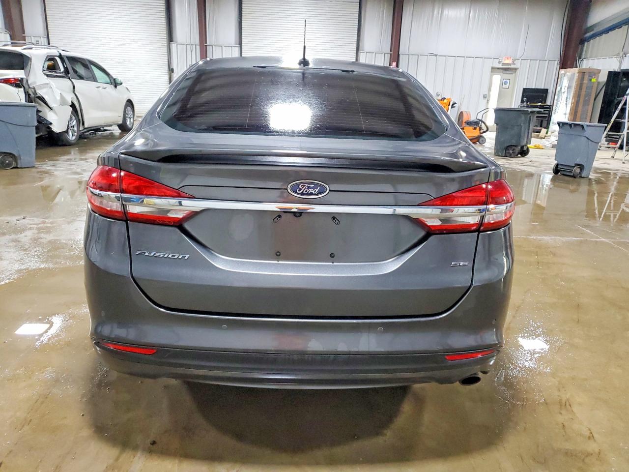 2018 FORD FUSION SE photo 6