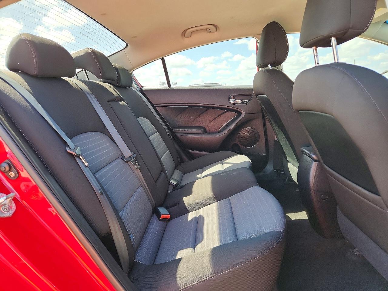 2015 KIA FORTE EX photo 28