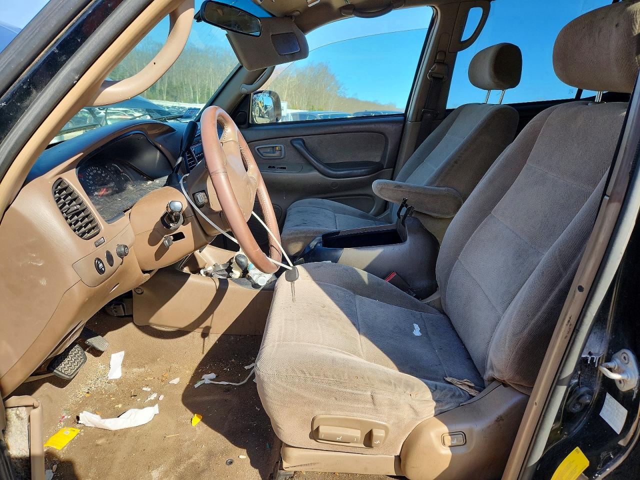 2002 TOYOTA SEQUOIA SR5 photo 13