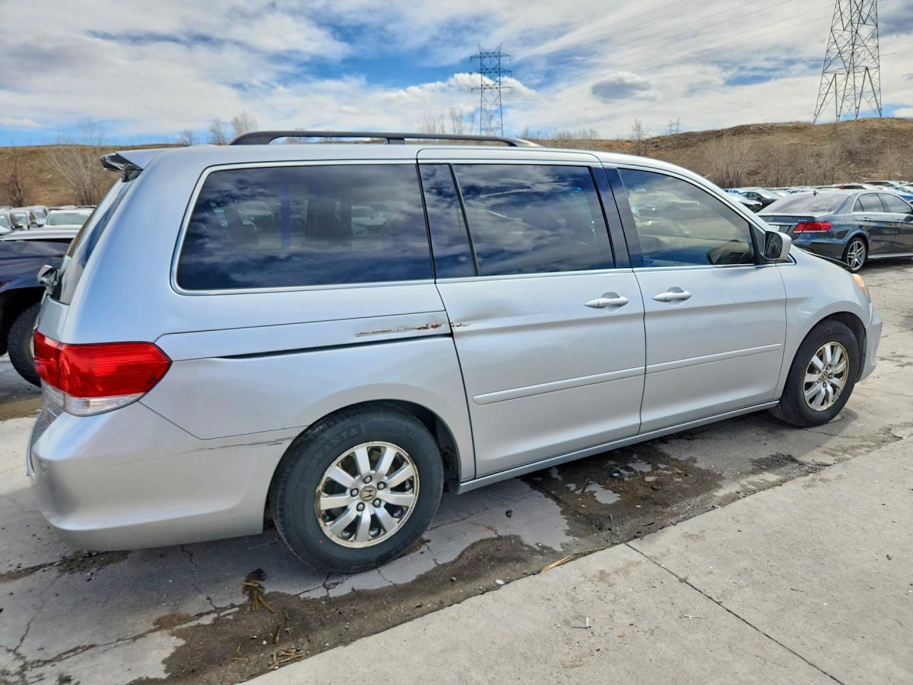 2010 HONDA ODYSSEY TOURING photo 5