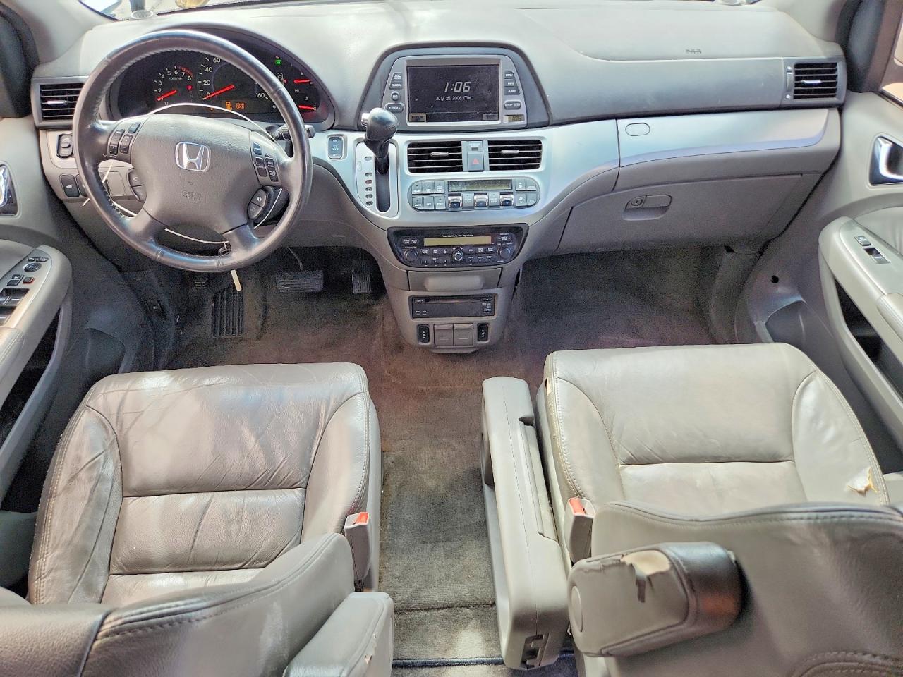 2010 HONDA ODYSSEY TOURING photo 15