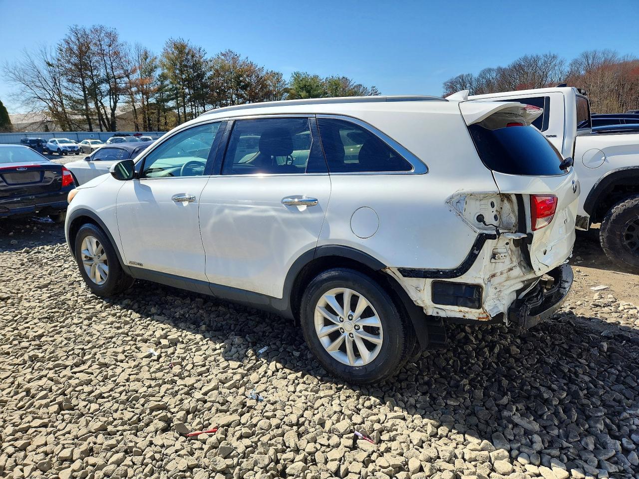 2016 KIA SORENTO LX V6 photo 2