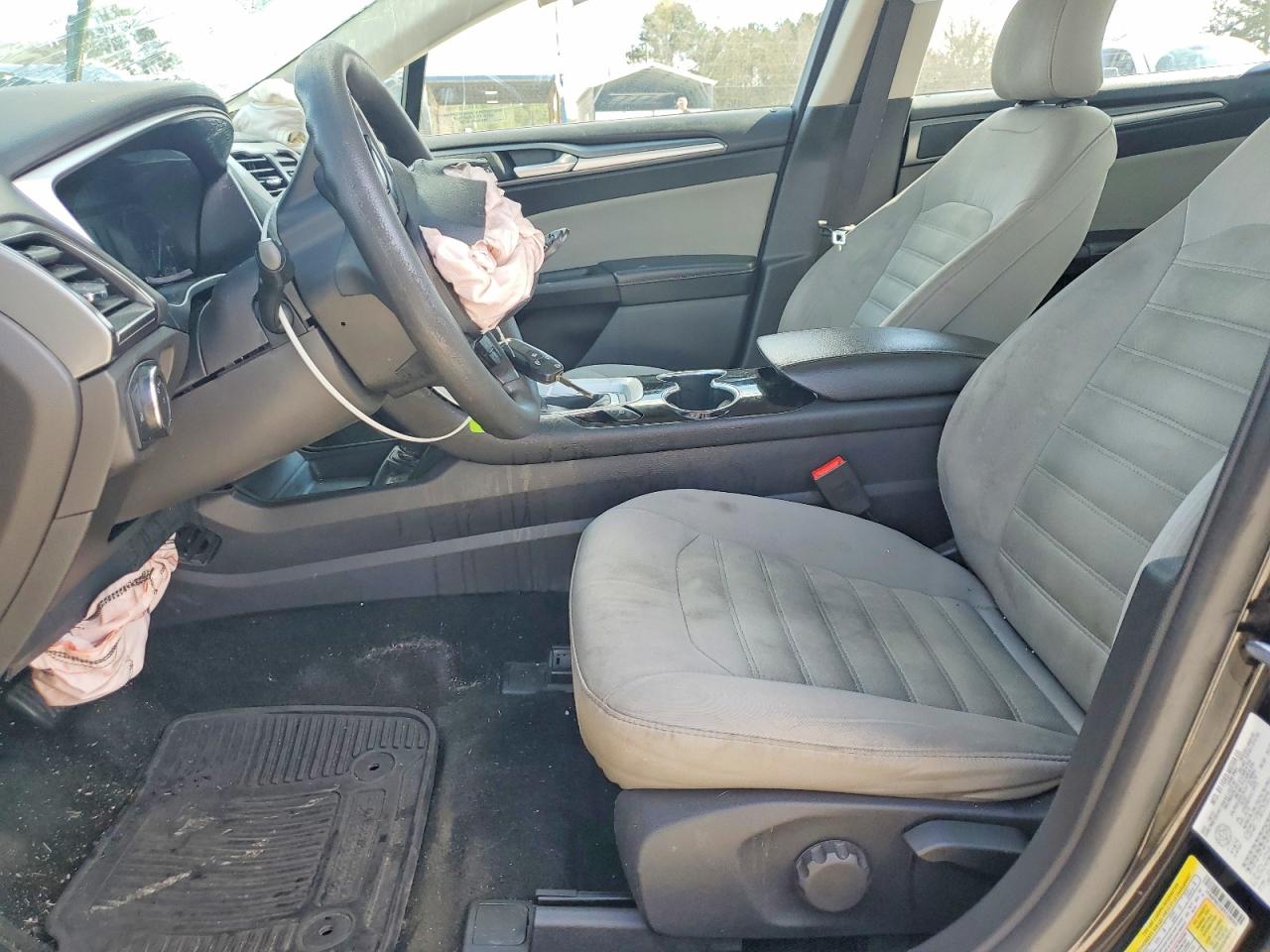2015 FORD FUSION S photo 13