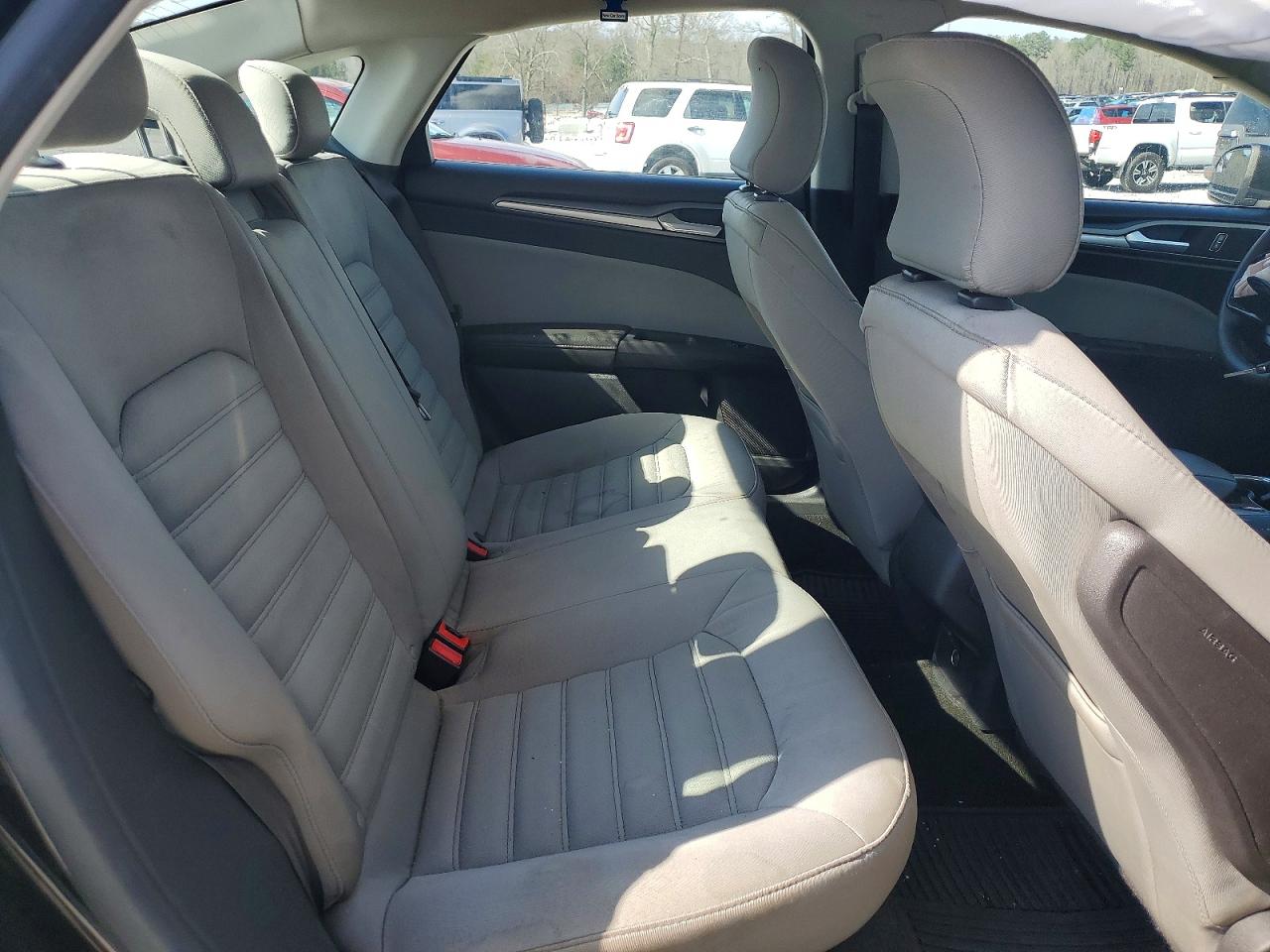 2015 FORD FUSION S photo 19