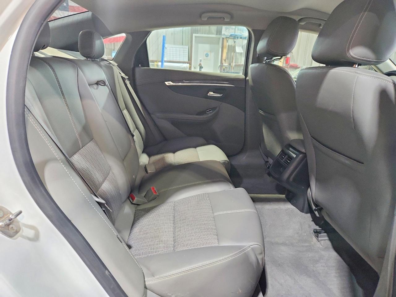 2015 CHEVROLET IMPALA LT photo 10