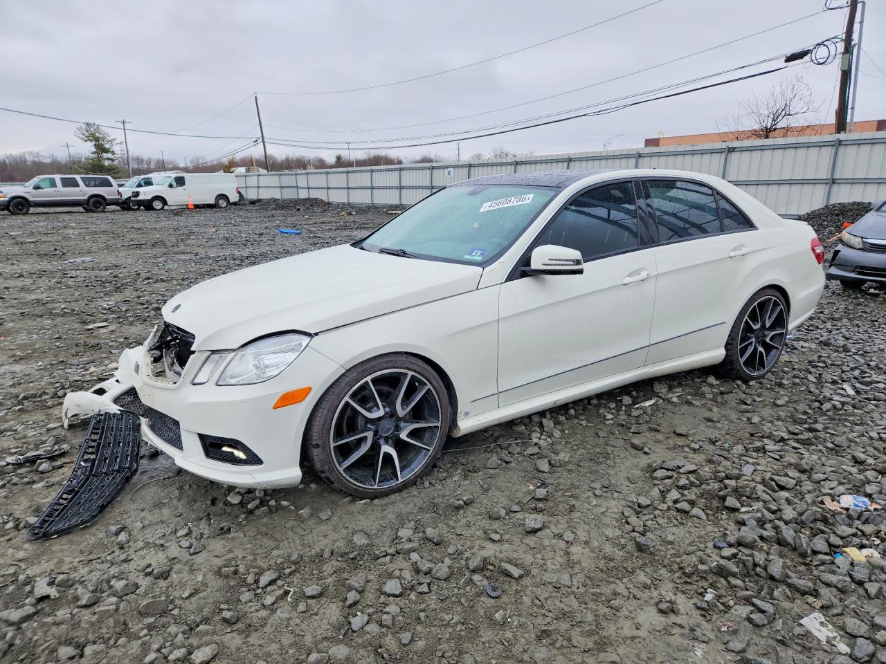 2011 MERCEDES-BENZ E