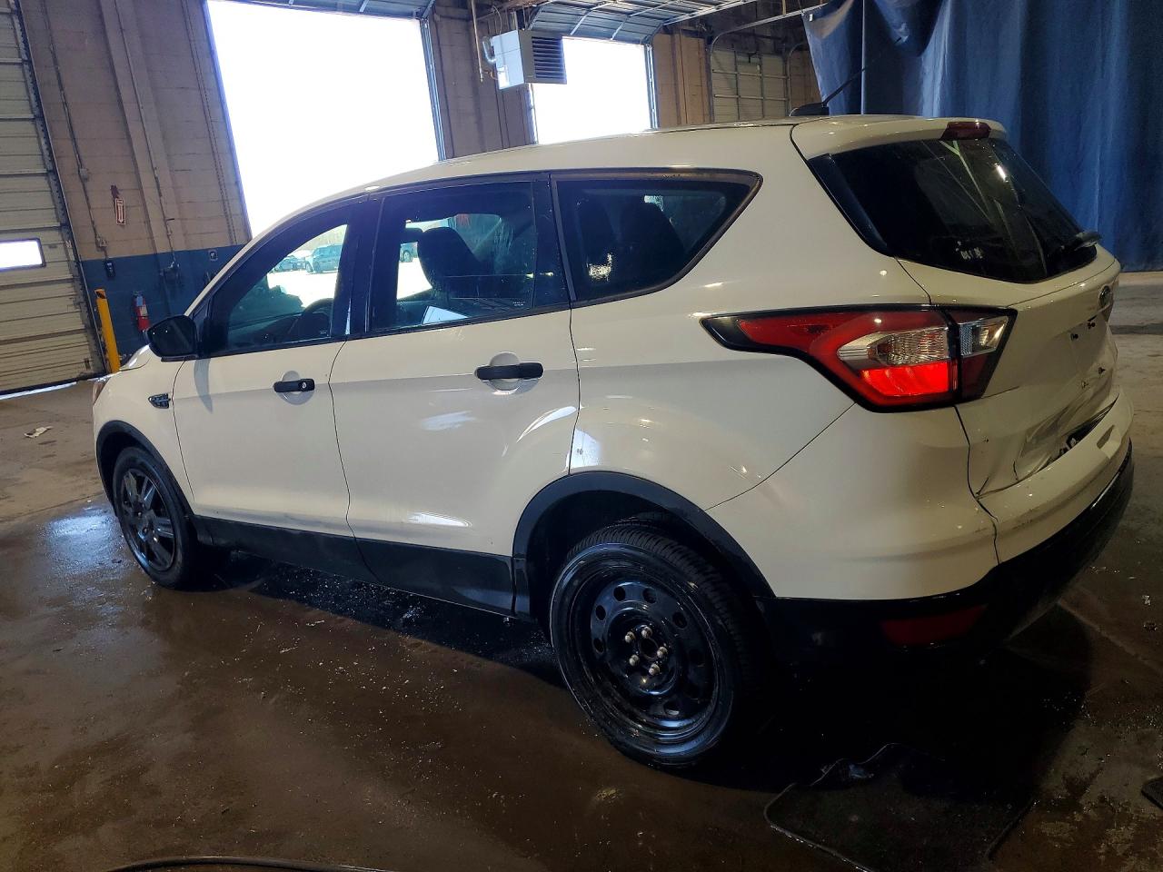 2018 FORD ESCAPE S photo 2