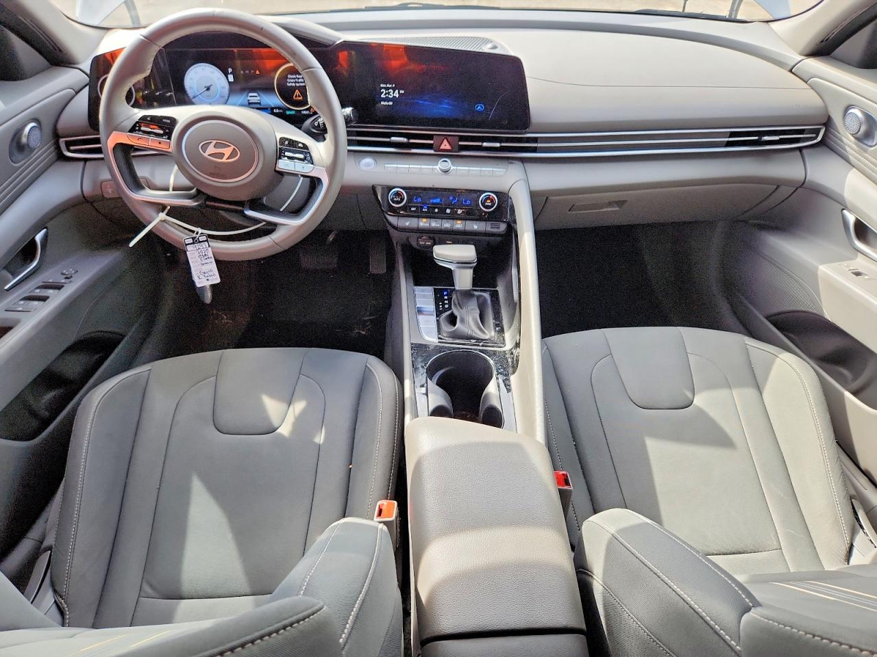 2025 HYUNDAI ELANTRA SEL CONVENIENCE photo 15