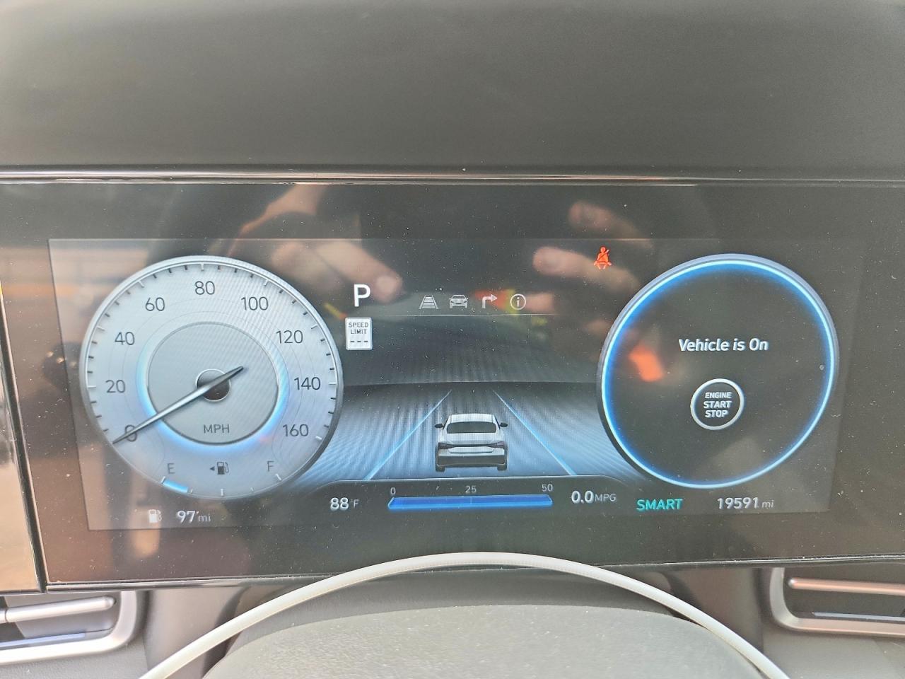 2025 HYUNDAI ELANTRA SEL CONVENIENCE photo 17