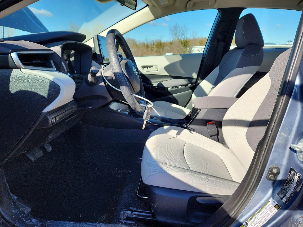 2022 TOYOTA COROLLA LE photo 7