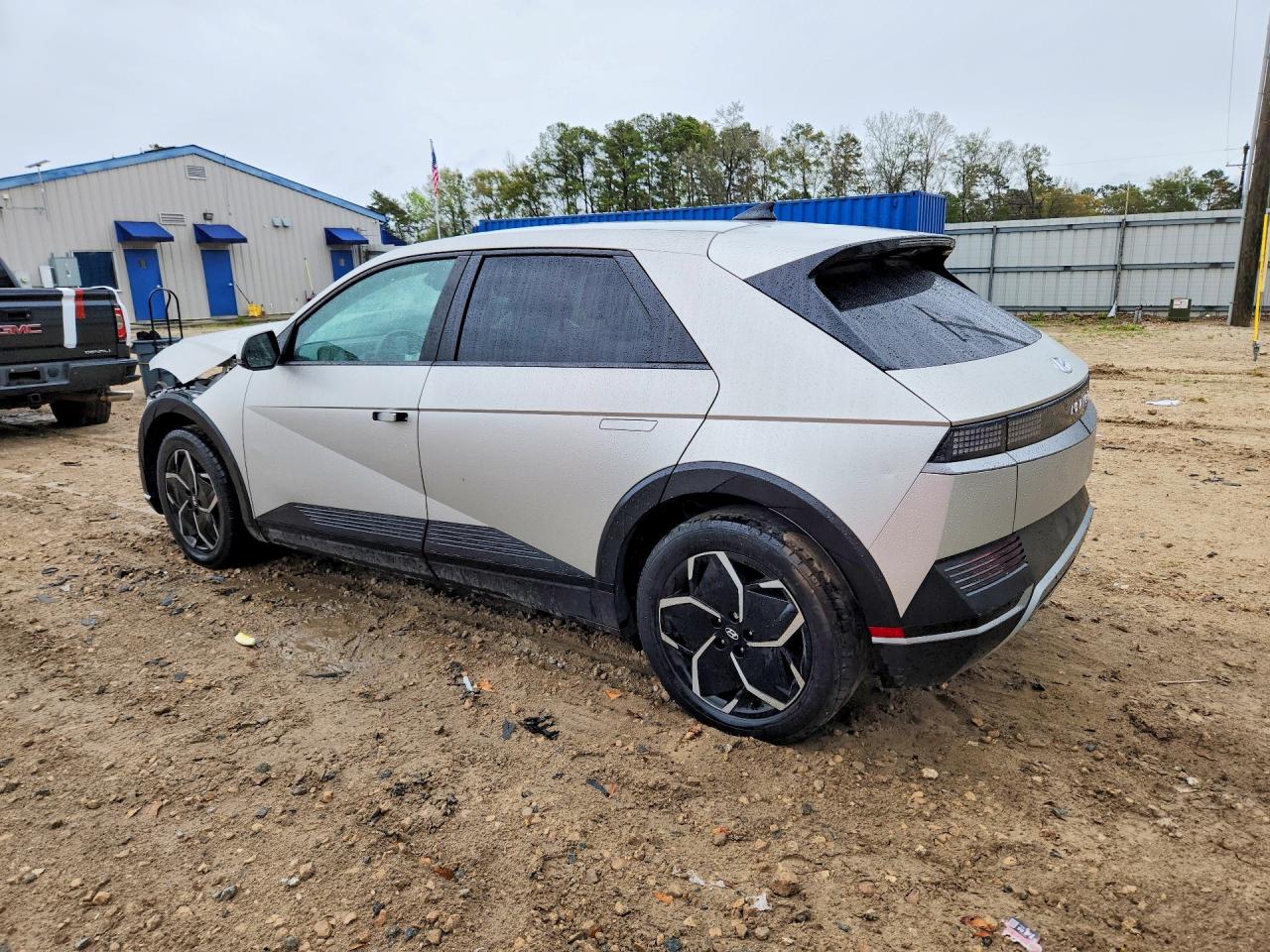 2023 HYUNDAI IONIQ 5 SEL photo 2