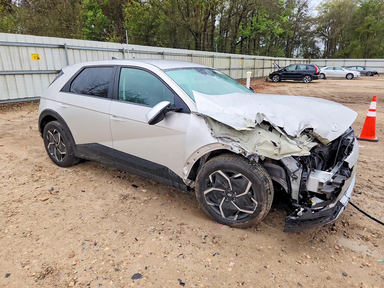 2023 HYUNDAI IONIQ 5 SEL photo 4