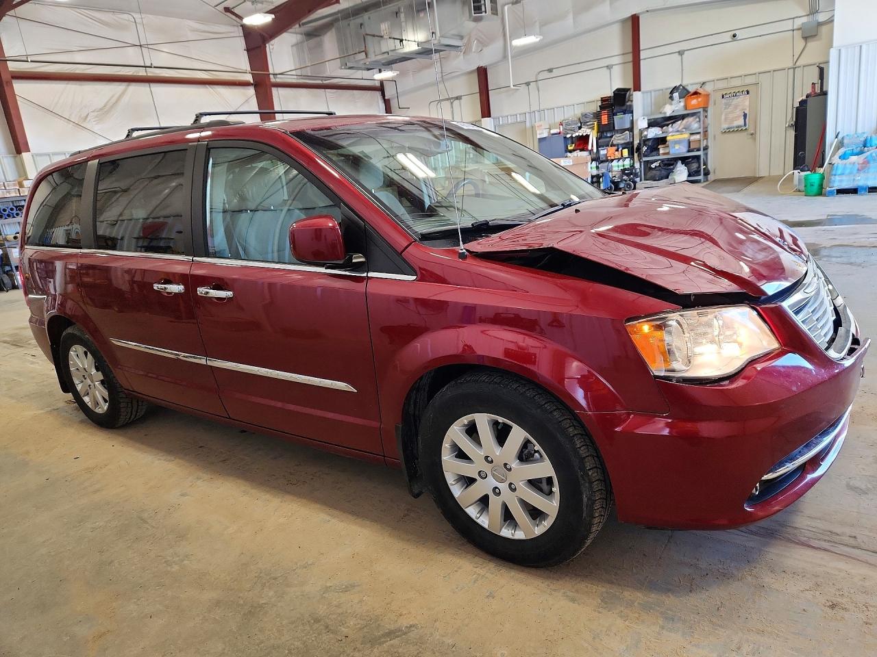 2015 CHRYSLER TOWN & COUNTRY TOURING photo 4