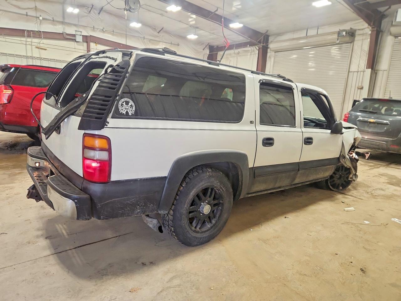2002 CHEVROLET SUBURBAN K1500 photo 3