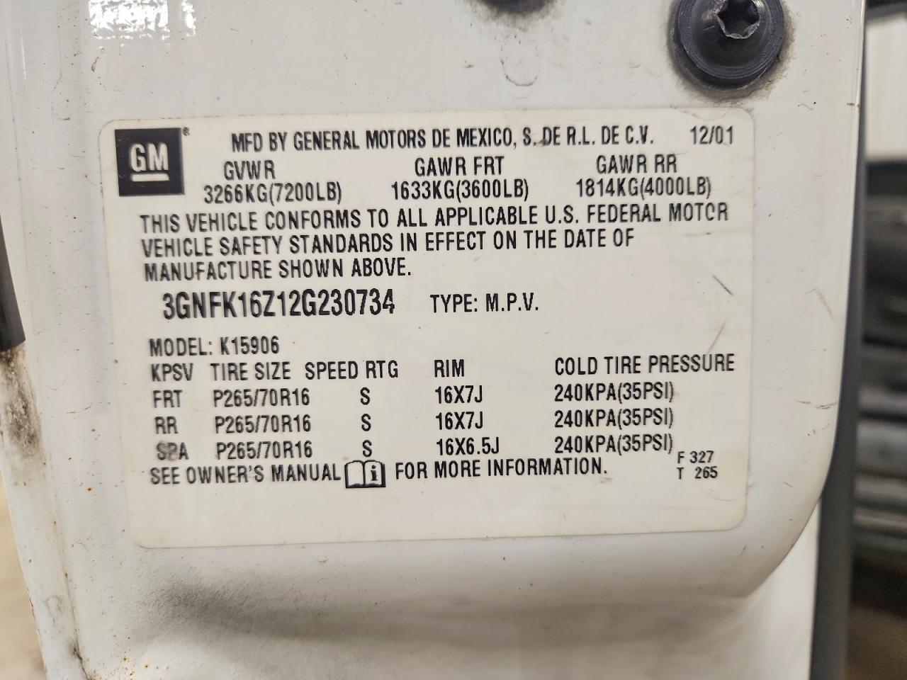 2002 CHEVROLET SUBURBAN K1500 photo 13