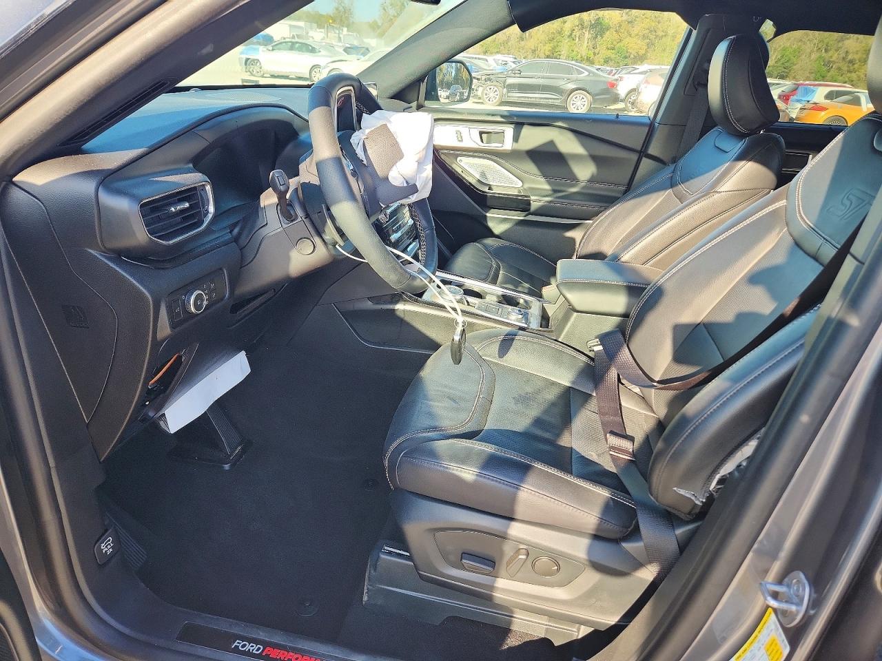 2024 FORD EXPLORER ST photo 13