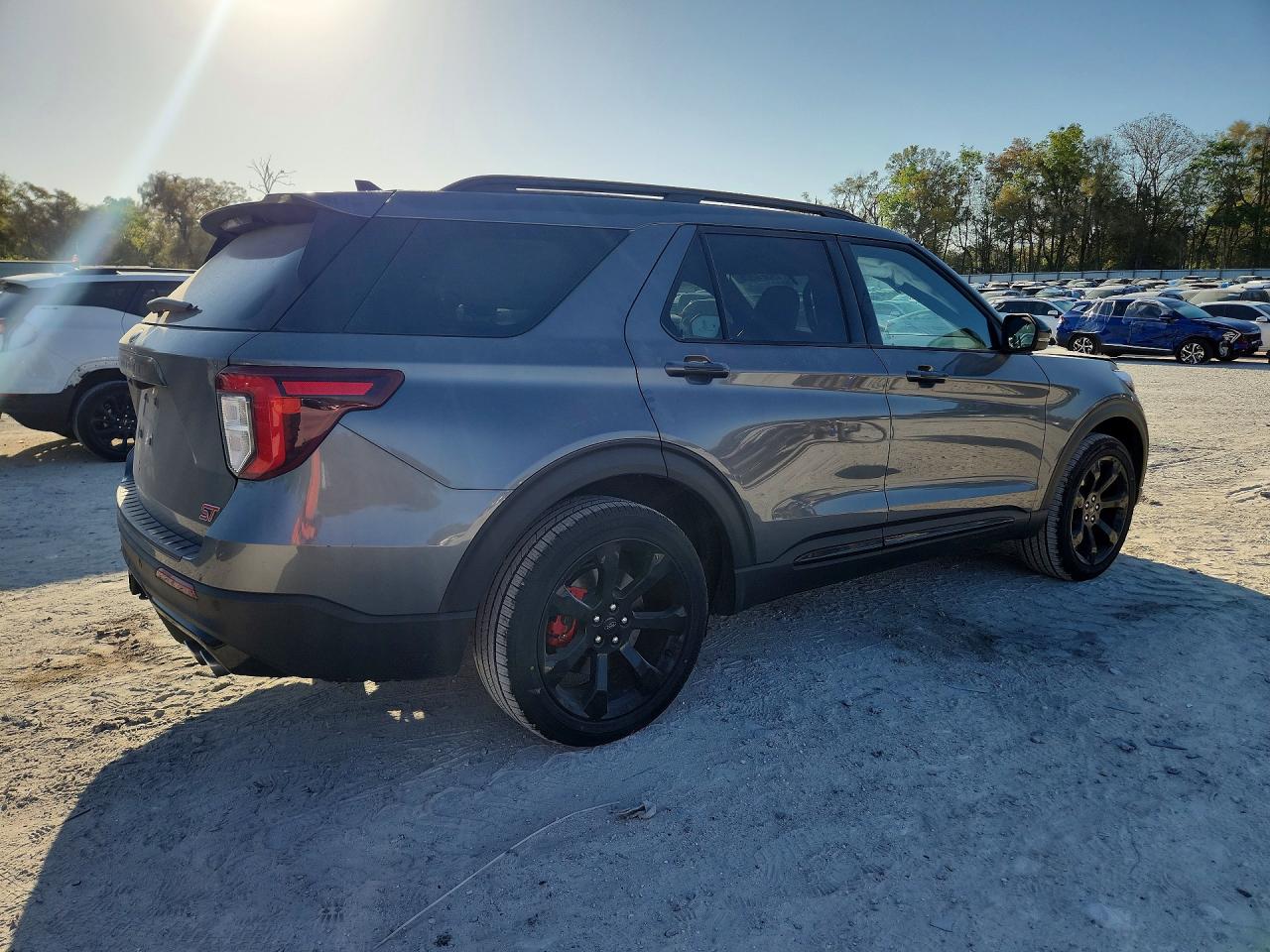 2024 FORD EXPLORER ST photo 5