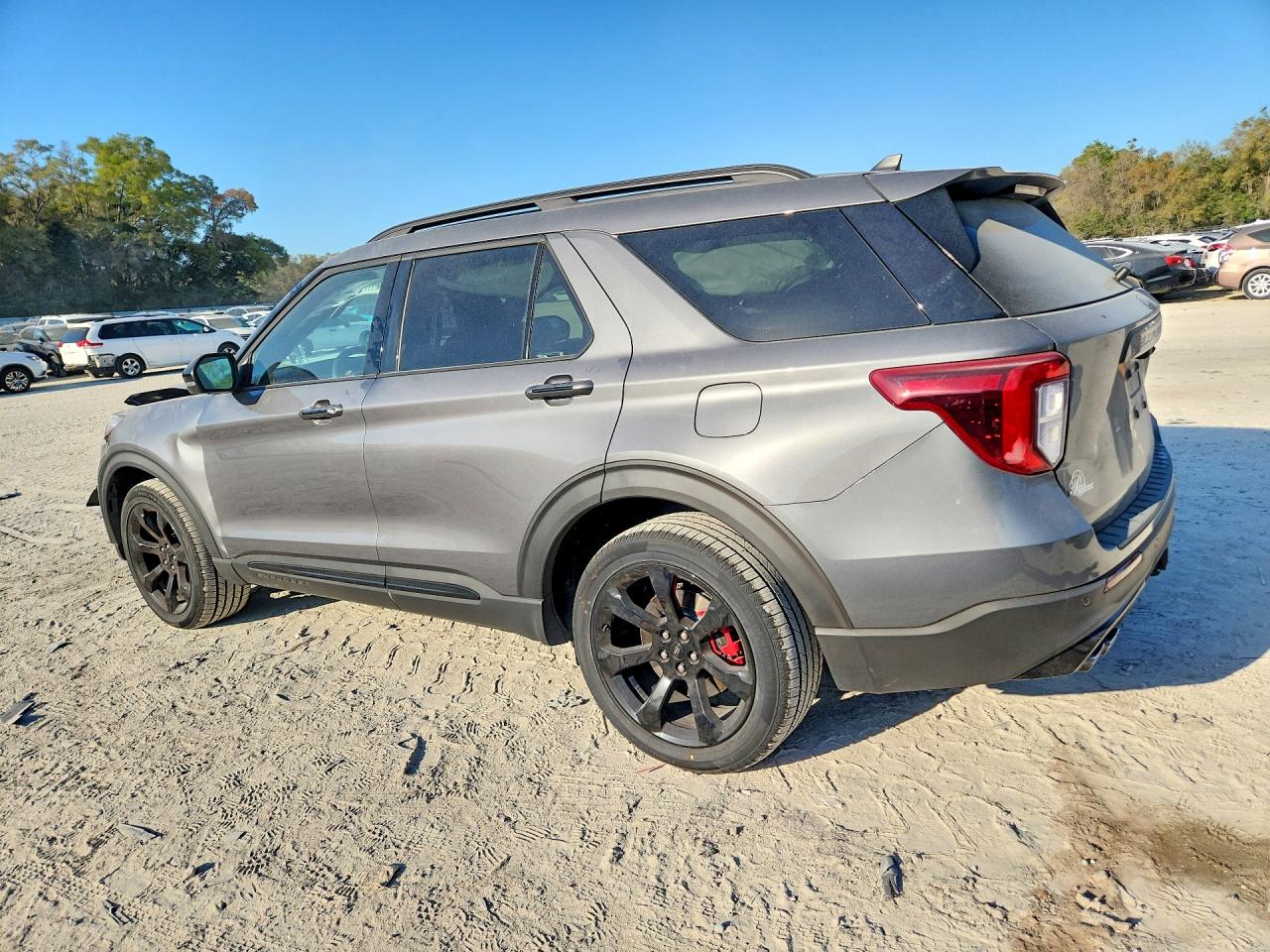 2024 FORD EXPLORER ST photo 3