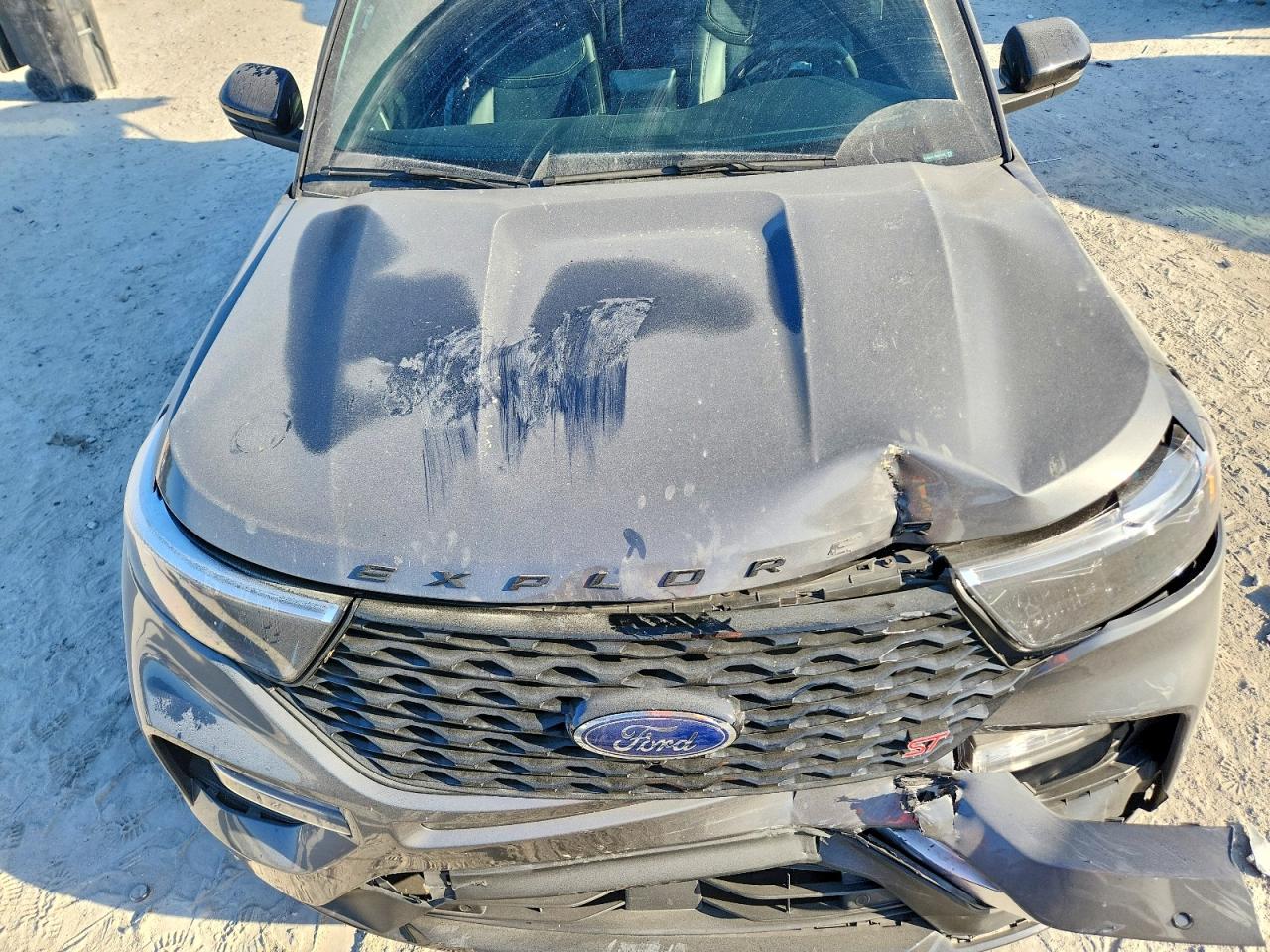 2024 FORD EXPLORER ST photo 23