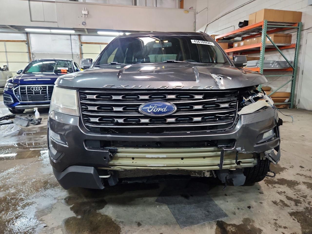2017 FORD EXPLORER XLT photo 13