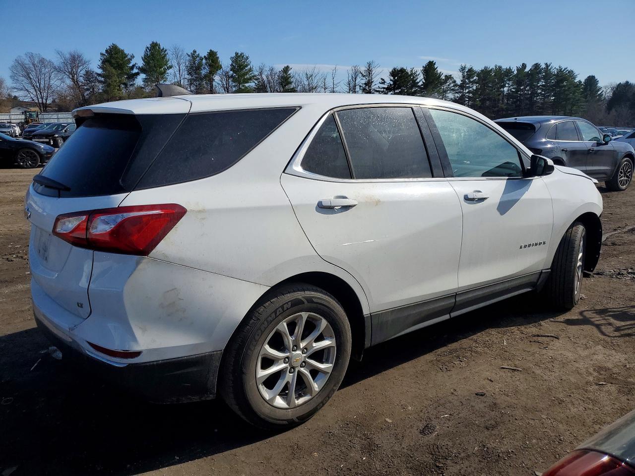 2020 CHEVROLET EQUINOX LT photo 7