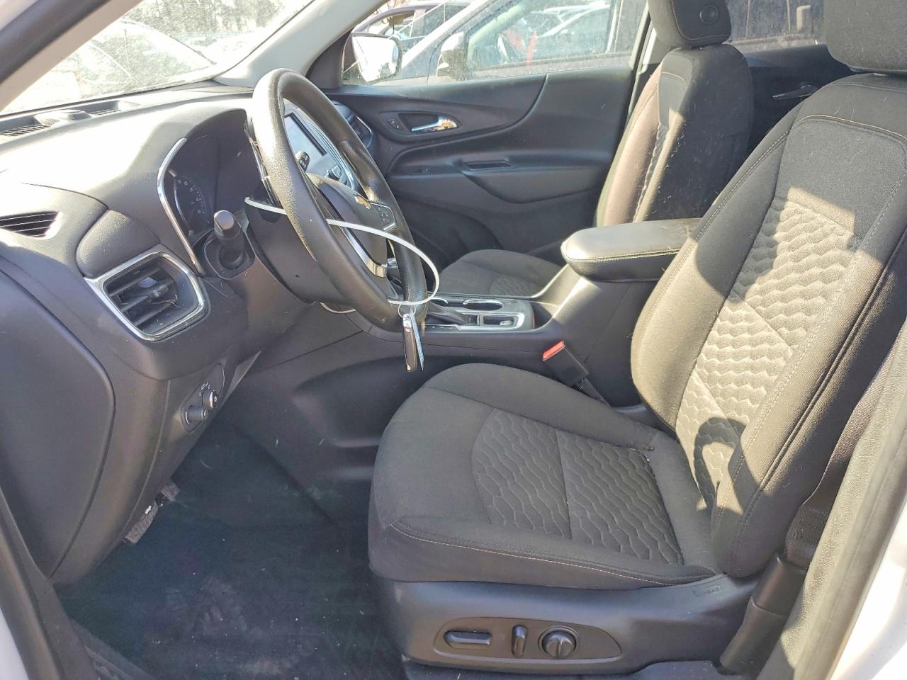 2020 CHEVROLET EQUINOX LT photo 19