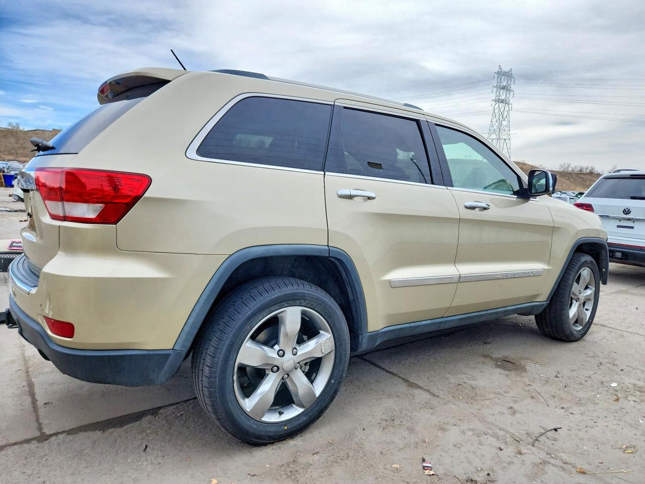 2011 JEEP GRAND CHEROKEE LIMITED photo 5
