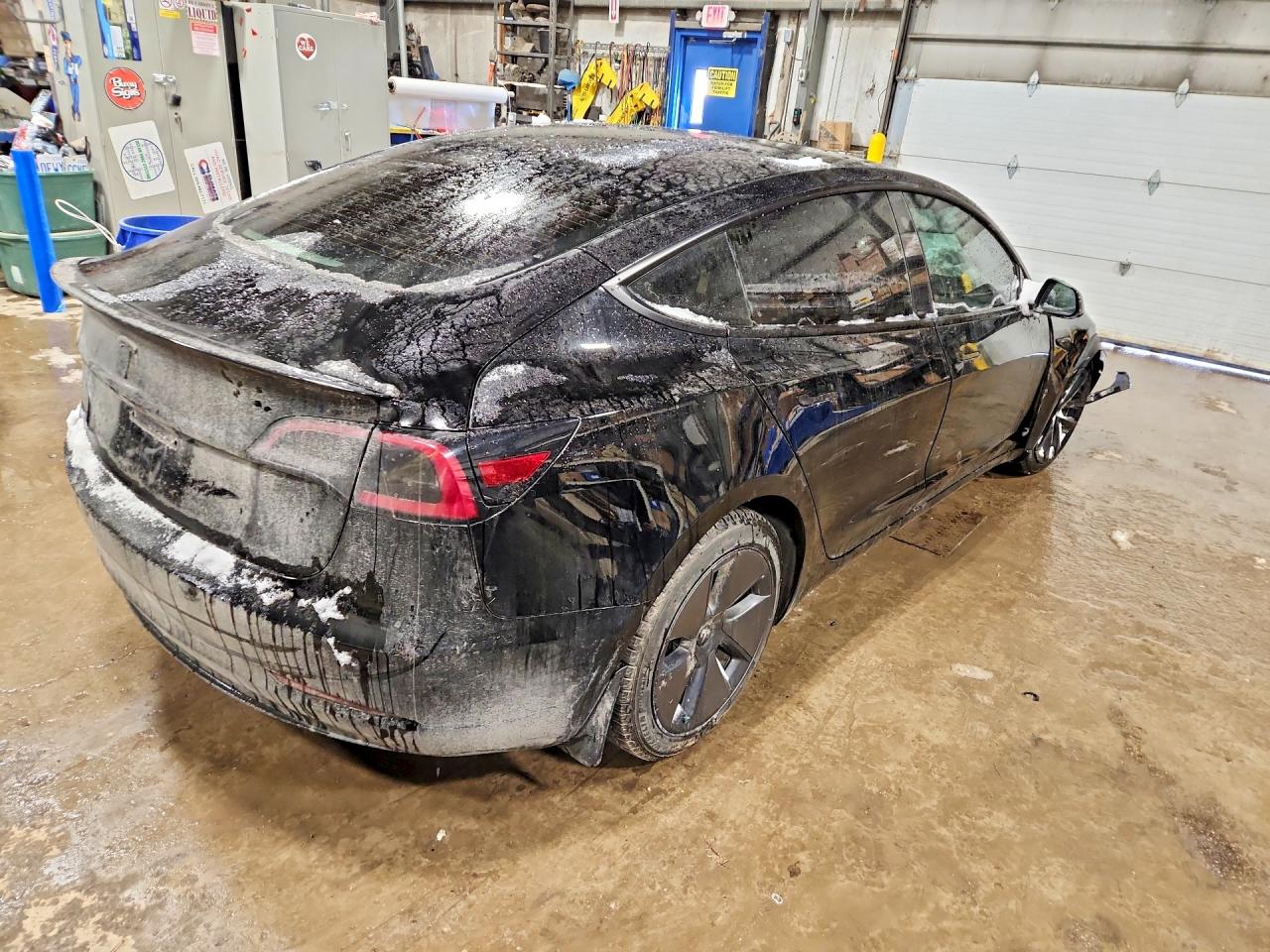 2022 TESLA MODEL 3 photo 5