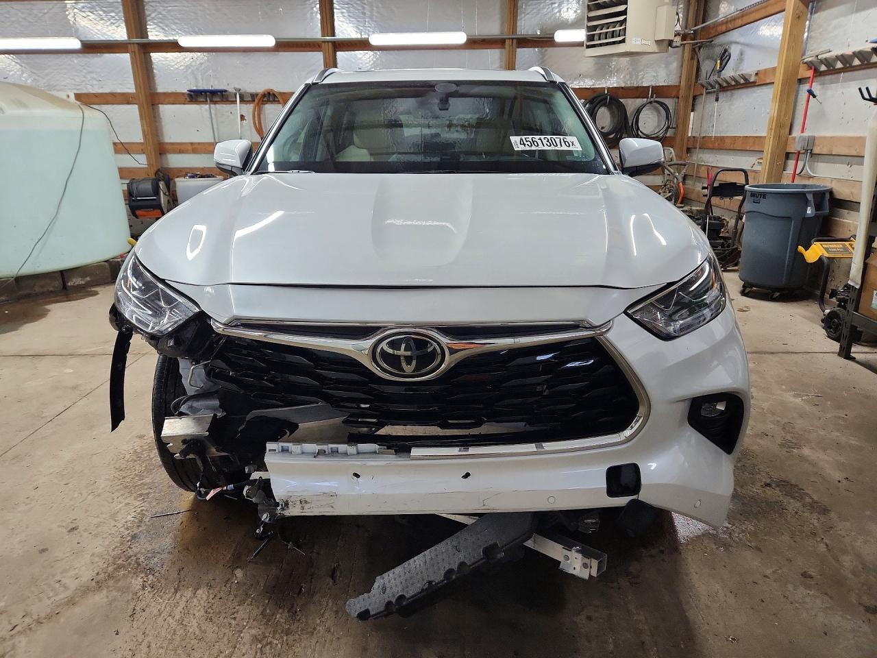 2024 TOYOTA HIGHLANDER LIMITED photo 5