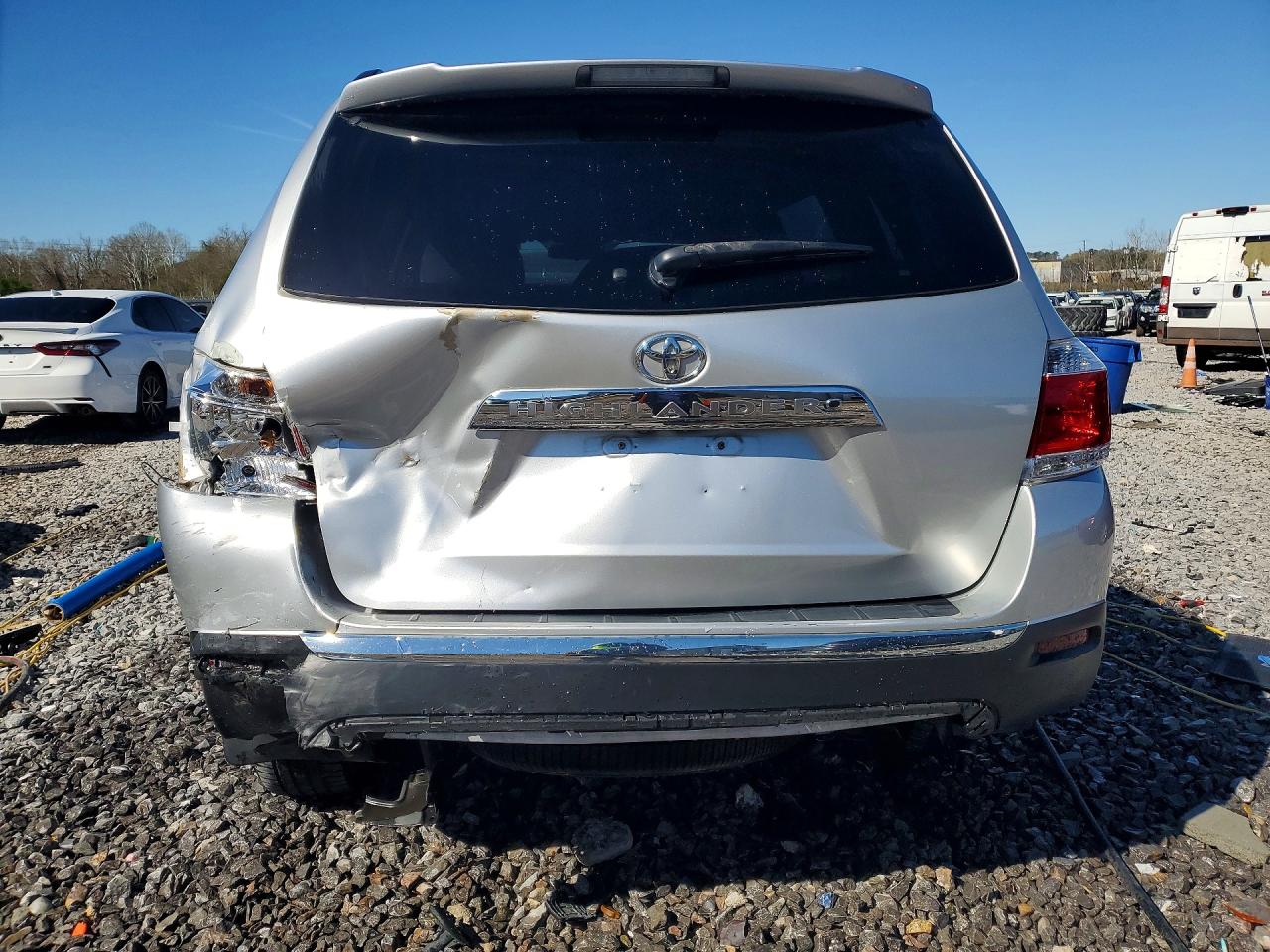 2012 TOYOTA HIGHLANDER BASE photo 6