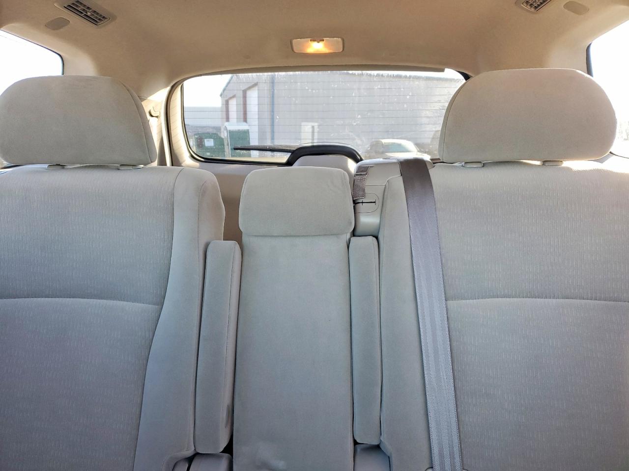 2012 TOYOTA HIGHLANDER BASE photo 10