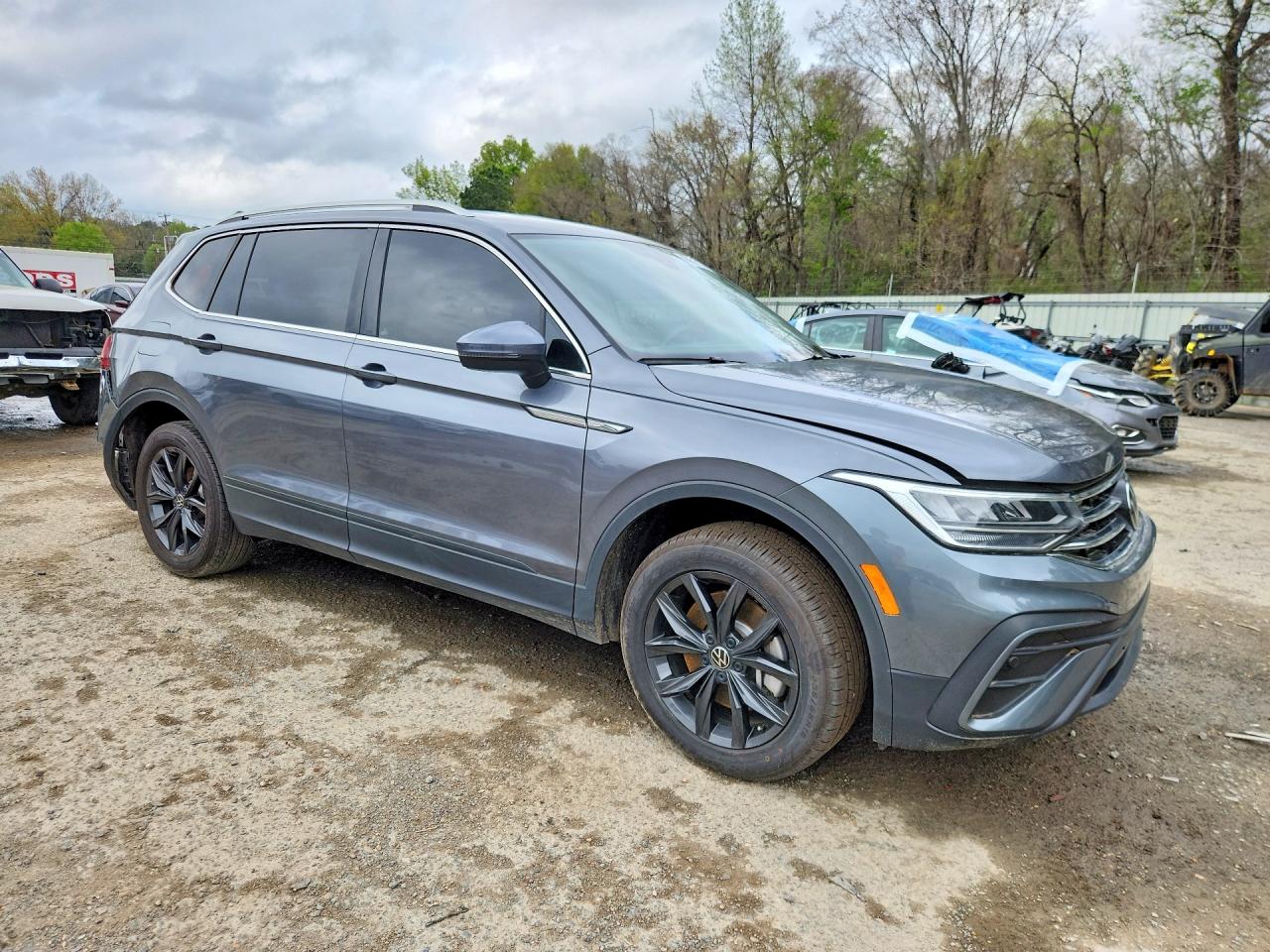 2024 VOLKSWAGEN TIGUAN SE photo 10
