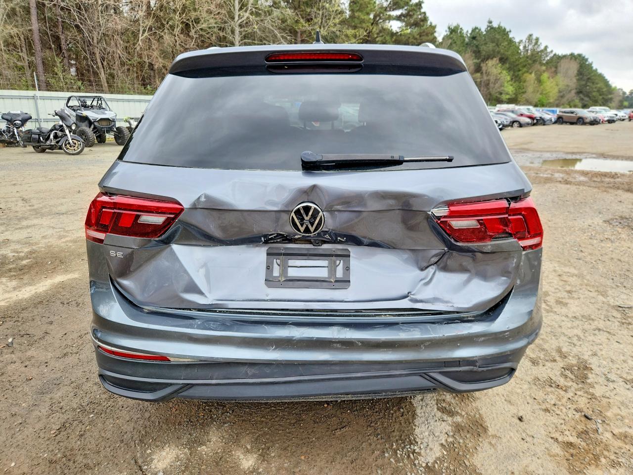 2024 VOLKSWAGEN TIGUAN SE photo 16