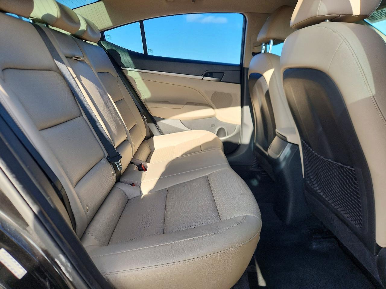 2017 HYUNDAI ELANTRA LIMITED photo 10