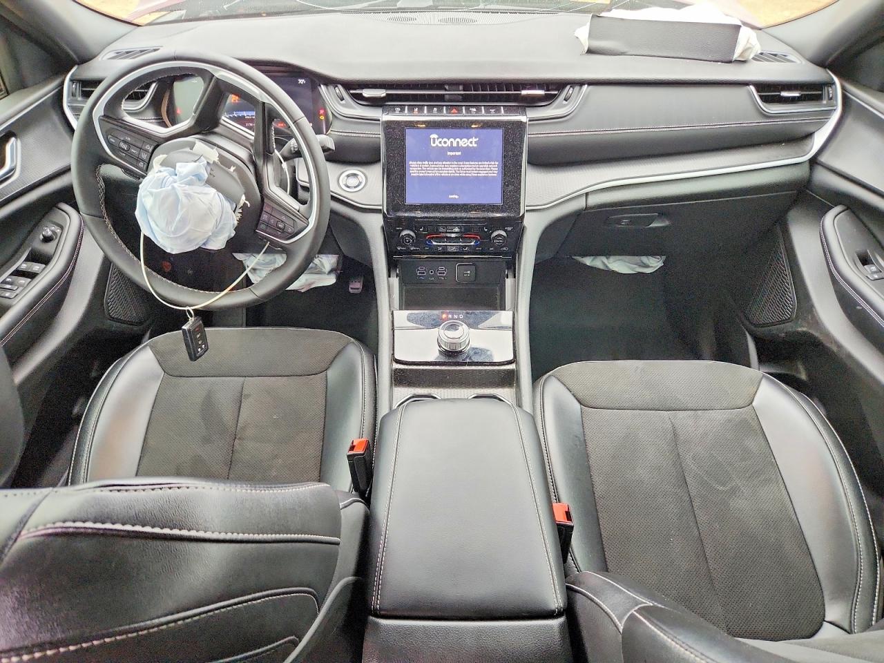 2024 JEEP GRAND CHEROKEE L LAREDO photo 15