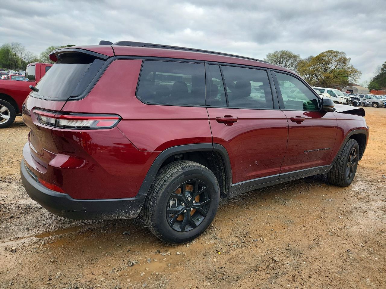 2024 JEEP GRAND CHEROKEE L LAREDO photo 5