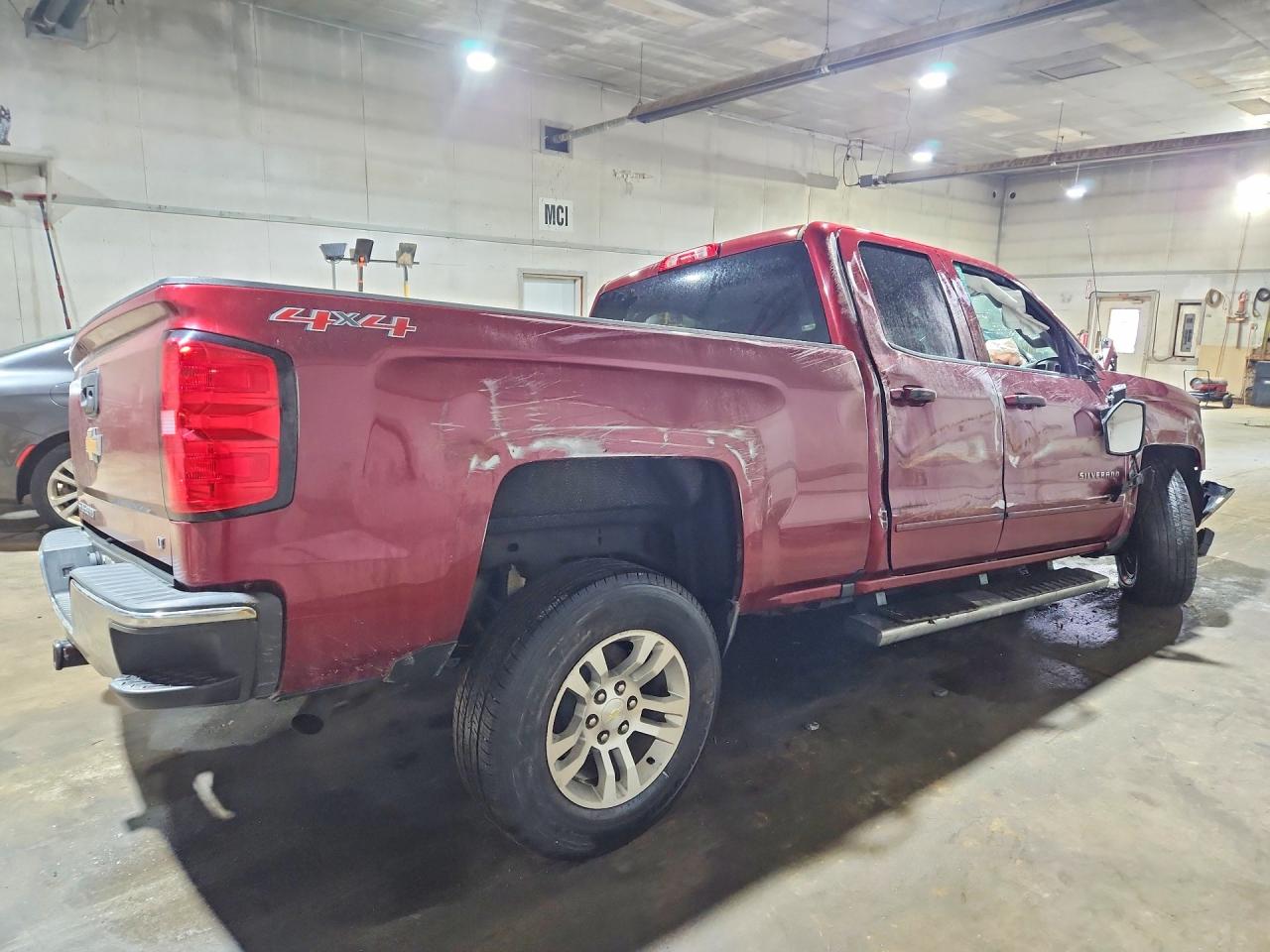 2017 CHEVROLET SILVERADO K1500 LT photo 3