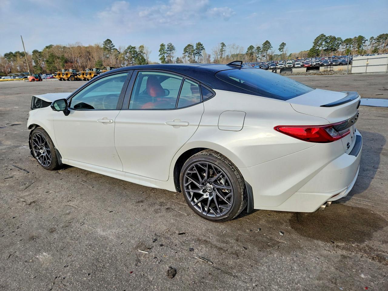 2025 TOYOTA CAMRY XSE photo 2