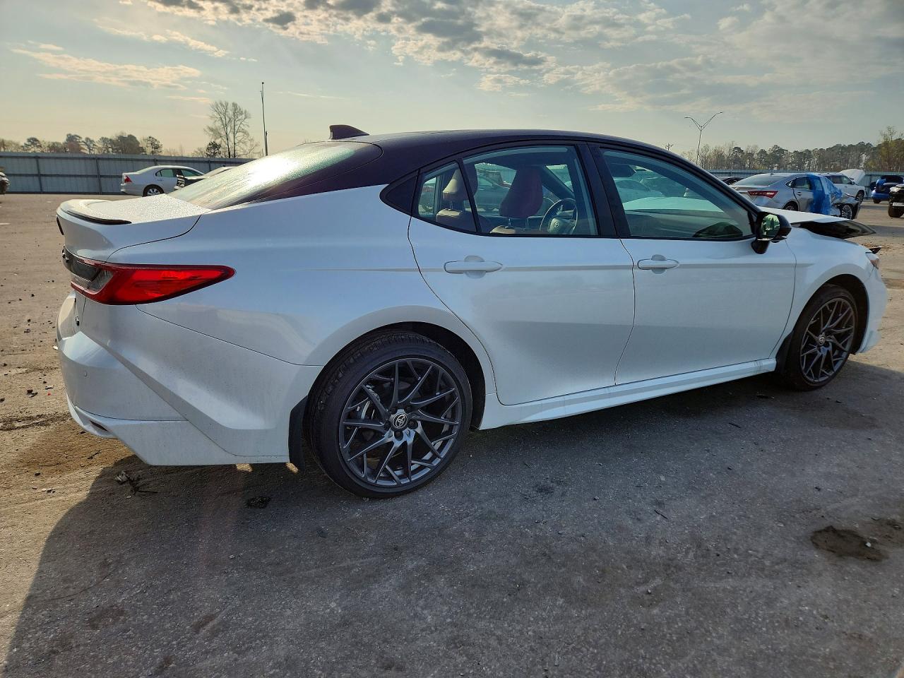 2025 TOYOTA CAMRY XSE photo 3