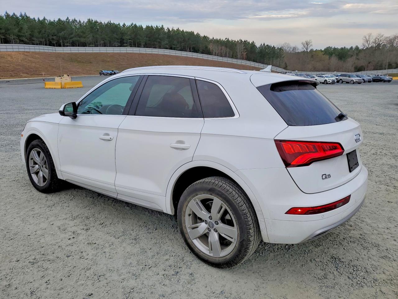 2019 AUDI Q5 PREMIUM PLUS photo 2