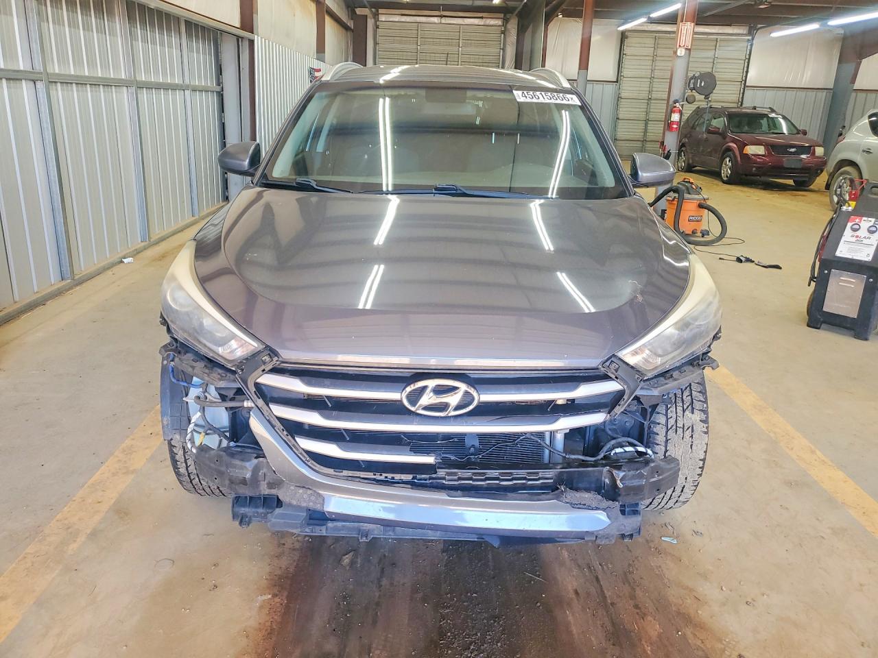 2017 HYUNDAI TUCSON SE photo 9