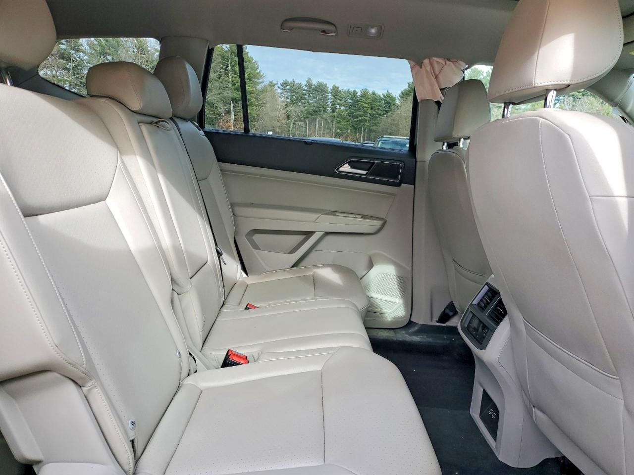 2018 VOLKSWAGEN ATLAS SEL photo 21