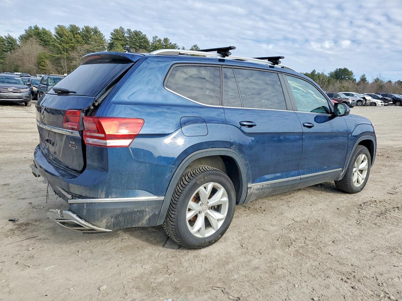 2018 VOLKSWAGEN ATLAS SEL photo 5