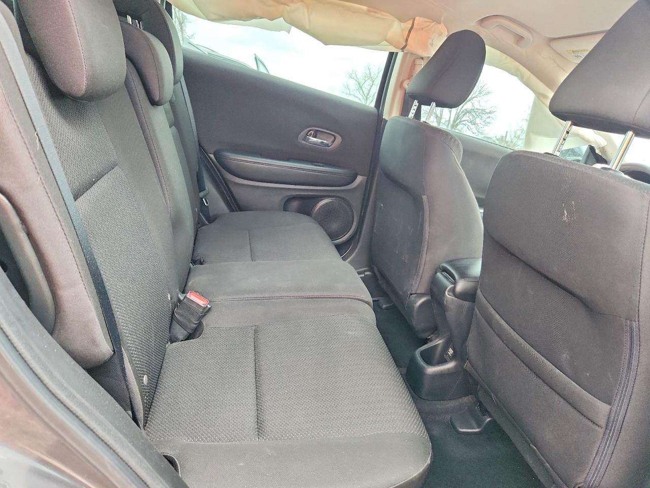 2016 HONDA HR-V LX photo 11