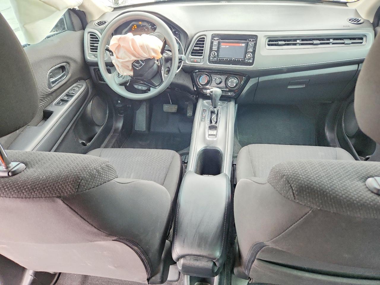 2016 HONDA HR-V LX photo 8